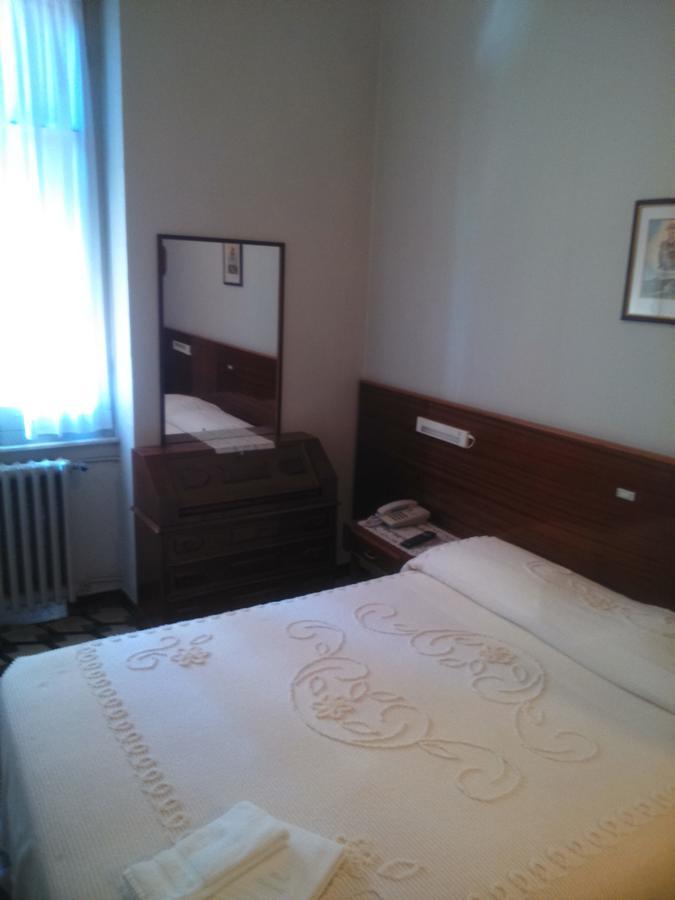 Miramonti Hotel Calizzano ภายนอก รูปภาพ